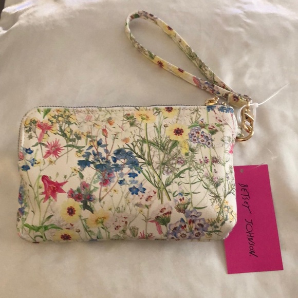 Betsey Johnson White Floral Faux Leather Double Zip Wristlet Pouch NWT - Picture 7 of 16